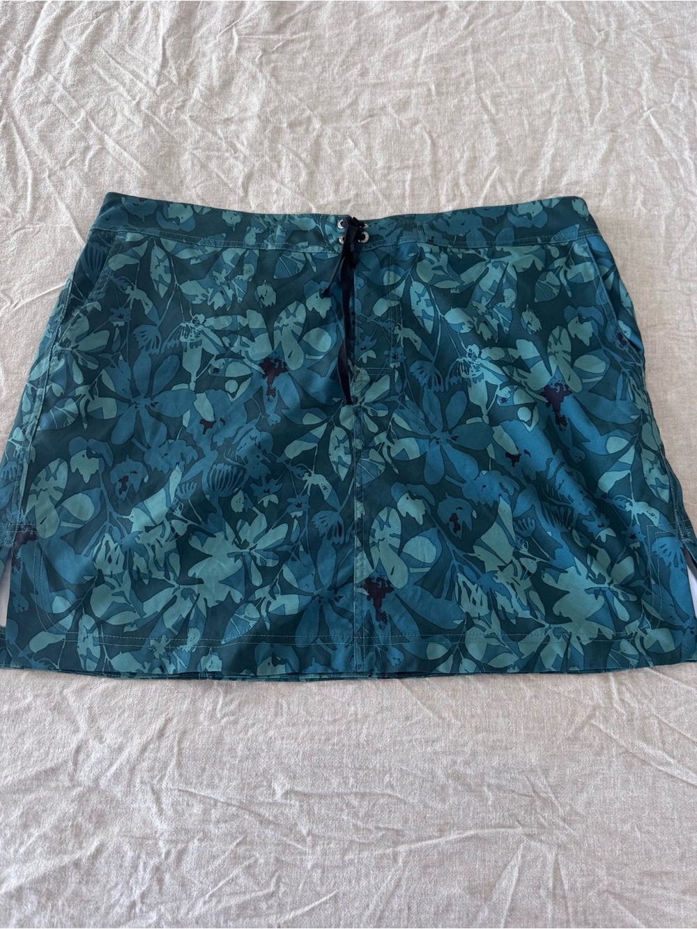Ripskirt camo floral green sport skirt size XXL